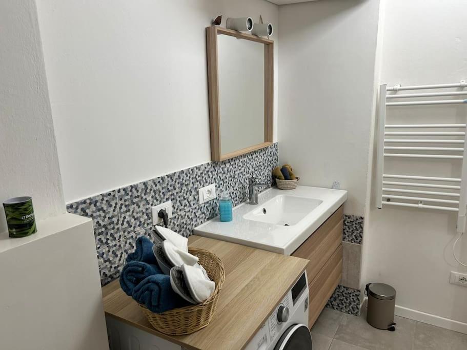 3 Bedrooms Flat Fully Equipped With Pool & Tennis Appartement Milan